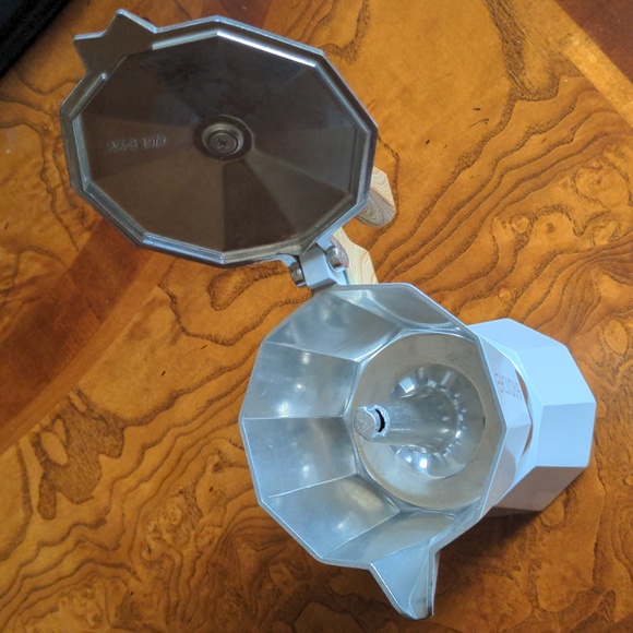 Grosche Moka Espresso Maker - Picture 2 of 4